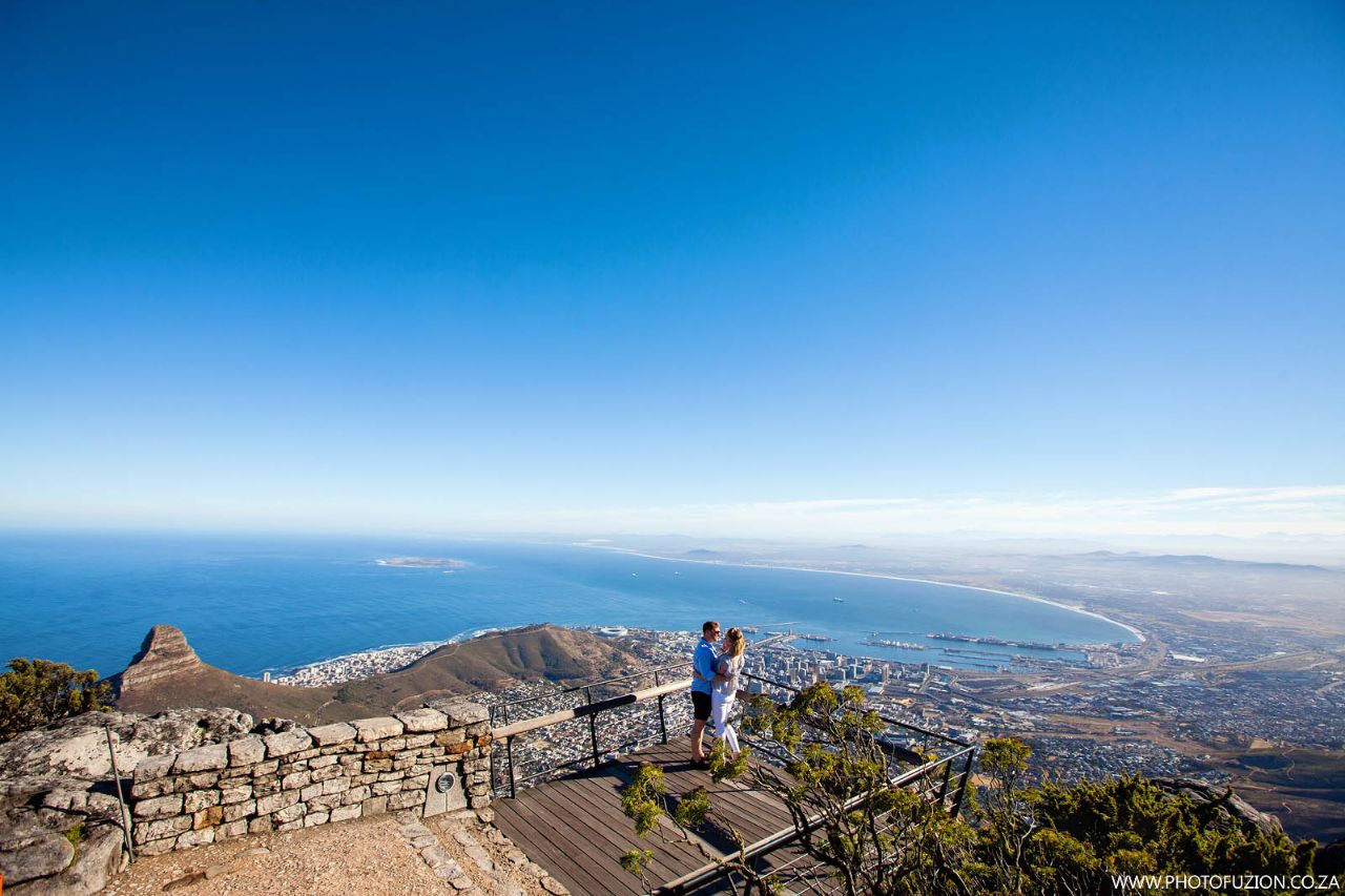 Russell and Hannah Proposal on Table Mountain