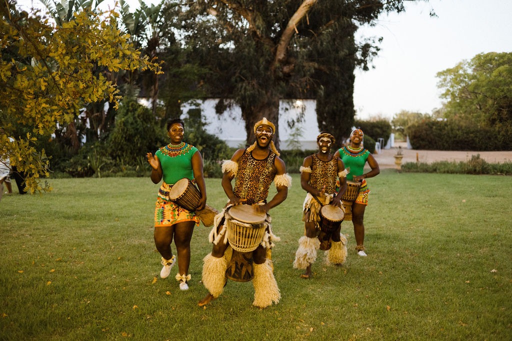 African dancers